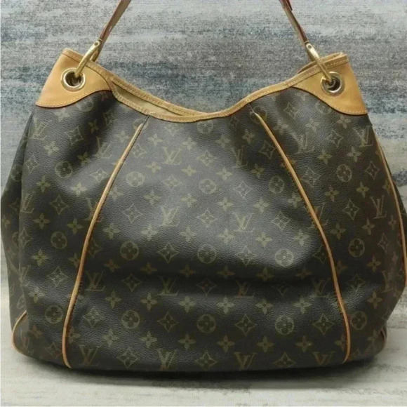 LOUIS VUITTON MONOGRAM GALLERIA GM SHOULDER BAG with Certificate of Authenticity - Picture 5 of 15
